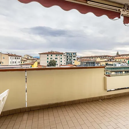 Yd Quiet Leopolda With Parking Apartamento Florencia
