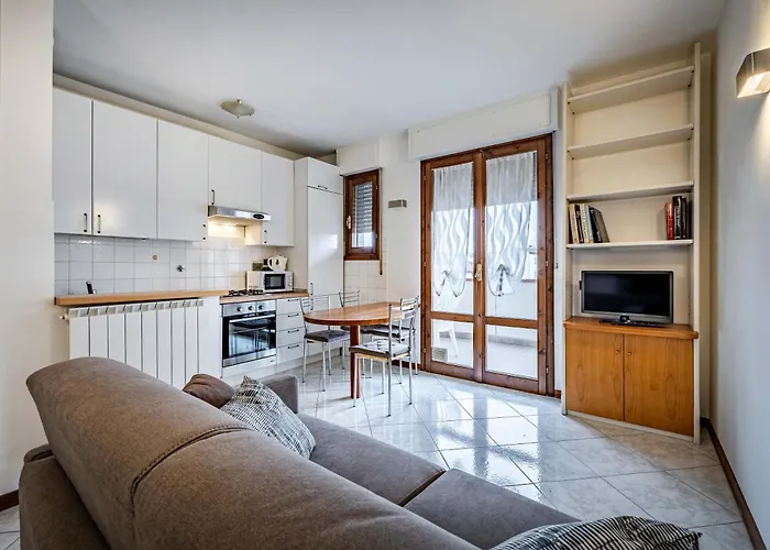 Yd Quiet Leopolda With Parking * Флоренция