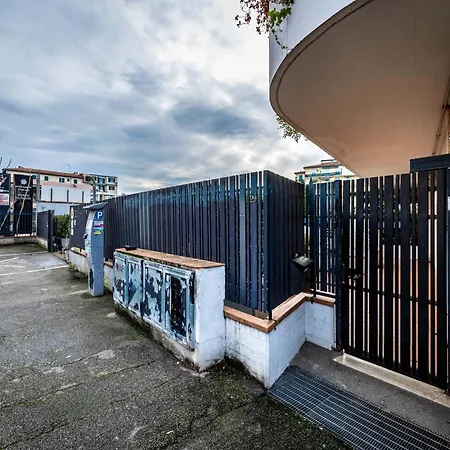公寓 Yd Quiet Leopolda With Parking *